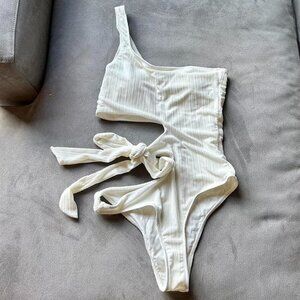 Just Add Water White Ribbed One-Shoulder Side-Tie Swimsuit - Size Small